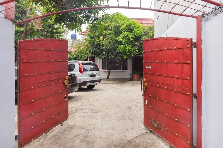 RedDoorz near Universitas Pamulang, Tangerang Selatan
