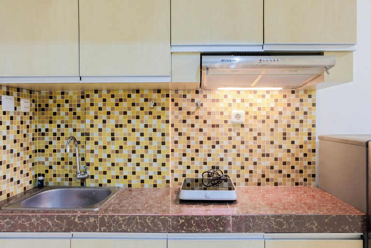 Others 4, Best Price Studio Apartment at Tamansari Skylounge By Travelio, Tangerang