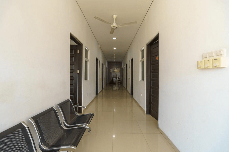 Public Area 2, RedDoorz Syariah near Jembatan Siti Nurbaya Padang, Padang