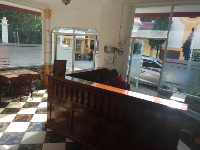 Public Area 7