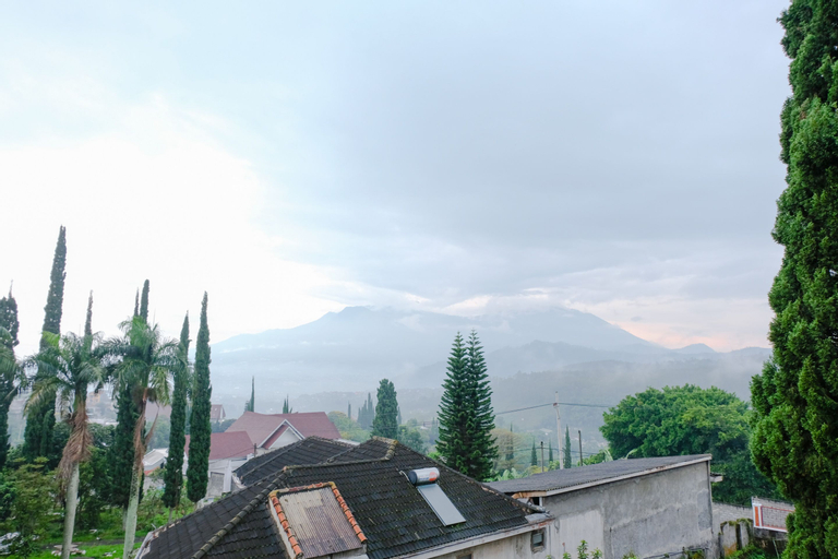 OYO 538 Villa Handayani Syariah, Malang