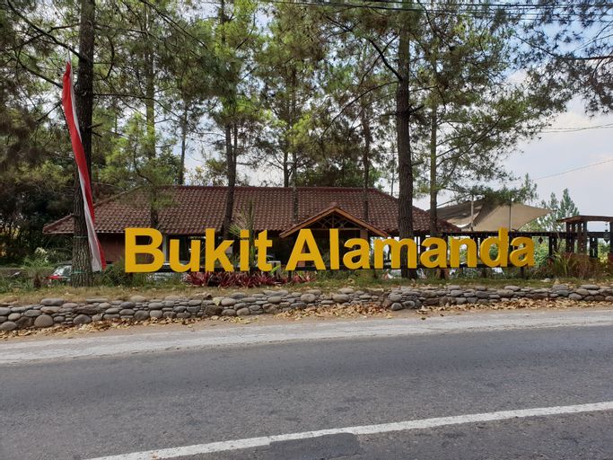Bukit Alamanda Resort and Resto, Garut