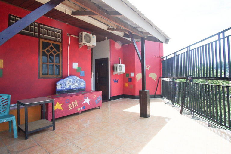 RedDoorz near Mal Abepura, Jayapura