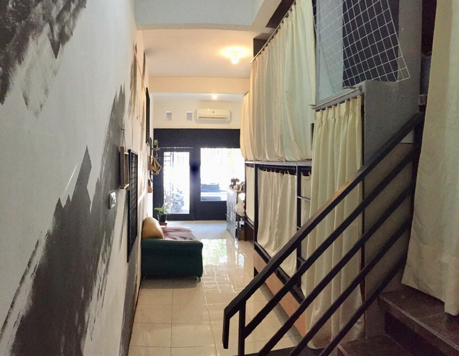 The Lalita Backpacker Beds, Malang