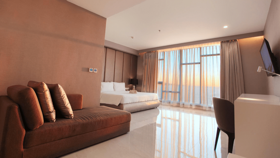 Grand Whiz Megamas Manado, Manado