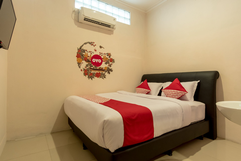 OYO 355 Fella Homestay, Medan