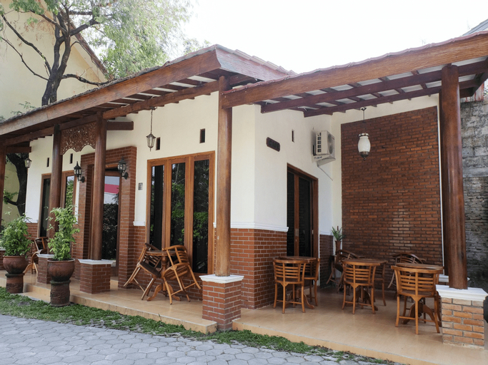 OYO 261 Sasono Putro Guest House, Sleman