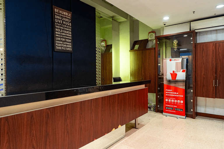 Exterior & Views 2, RedDoorz Plus near Blok M Square (temporarily closed), South Jakarta