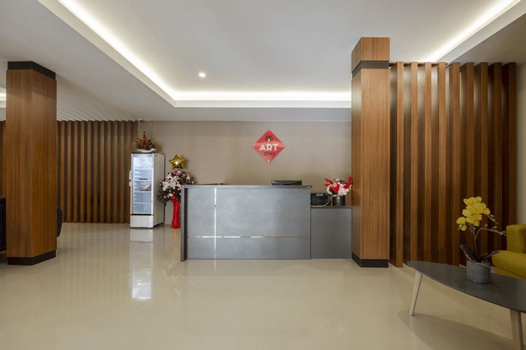 RedDoorz Plus near Ronggowarsito Museum Semarang, Semarang