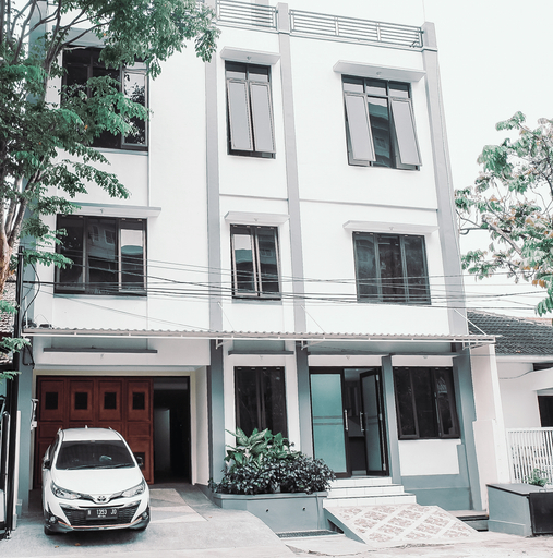 Others 5, Griya Shanta 306 Syariah, Malang