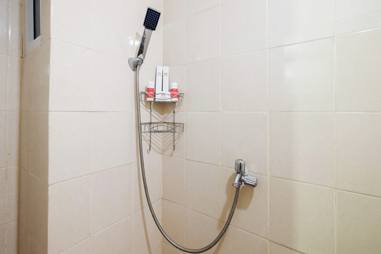 Studio Sunter Park View Apartment Near Mall Of Indonesia Kelapa Gading By Travelio, North Jakarta