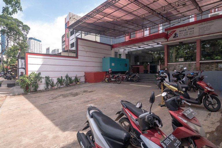RedDoorz near RS Husada, Central Jakarta