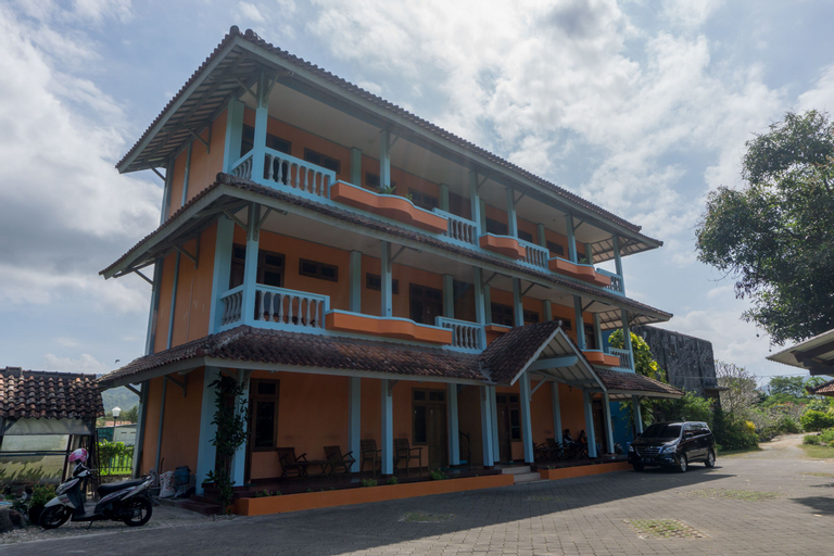 OYO 942 Srikandi Hotel, Pacitan