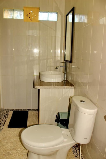 Bathroom 5, Surya Homestay Lembongan, Klungkung