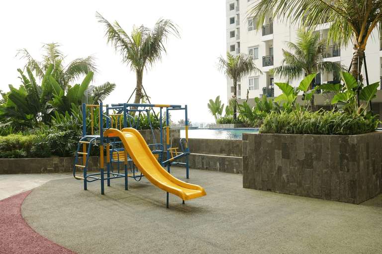 Homey and Comfy Studio Cinere Resort Apartment By Travelio, Depok