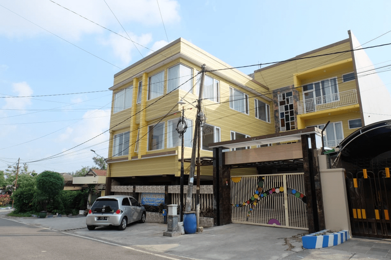 Exterior & Views 1, Griya Saridana, Malang