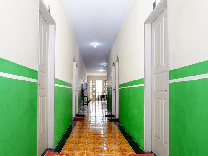 OYO 338 Guest House Omah Manahan Syariah, Solo