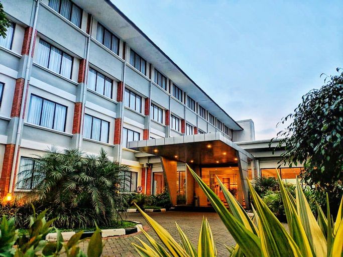 The Ammeerra, Bandung