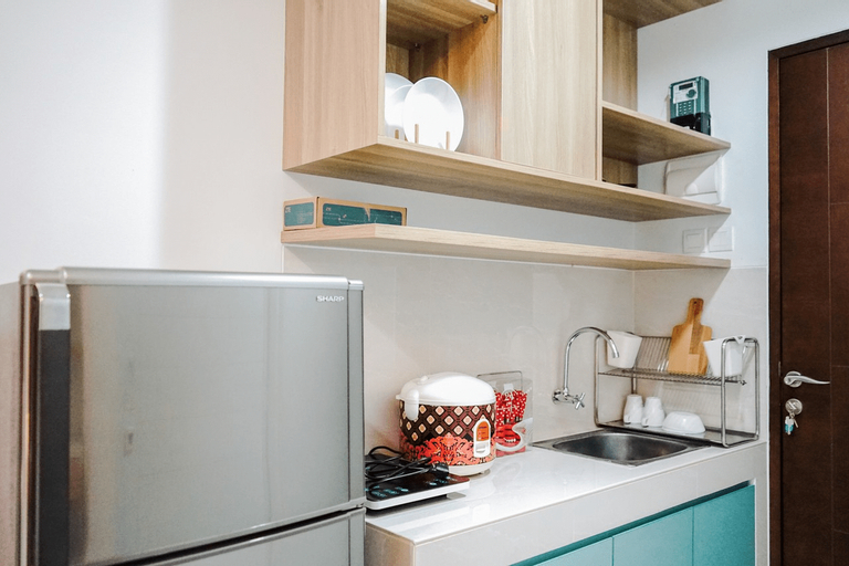 Comfortable and Beautiful Studio Apartment @ Springwood Residence By Travelio, Tangerang