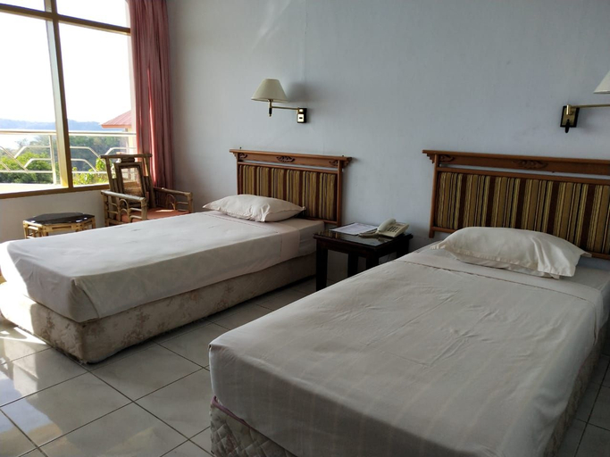 Bedroom 4, Bukit Kenari Hotel & Restaurant, Parepare