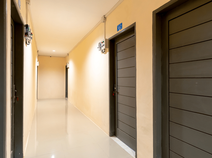 Others 5, OYO 2895 Paranginan Residence, Medan