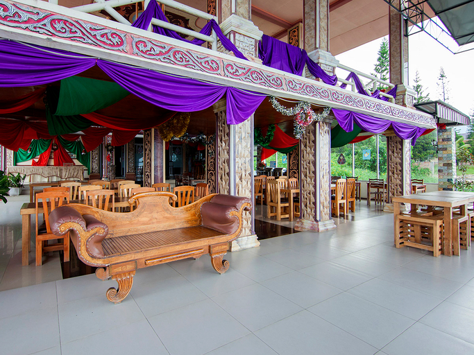 Others 4, OYO 2208 Thyesza Hotel, Samosir