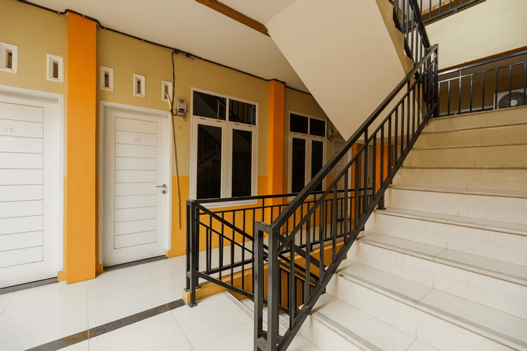 RedDoorz Syariah near RS Pirngadi Medan (tutup sementara), Medan
