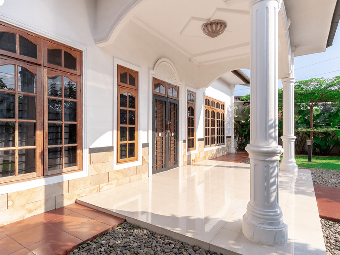 OYO 1632 1000 House Syariah, Medan