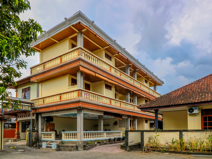 Exterior & Views 2, OYO 1654 Maha Bharata Kuta Inn, Badung