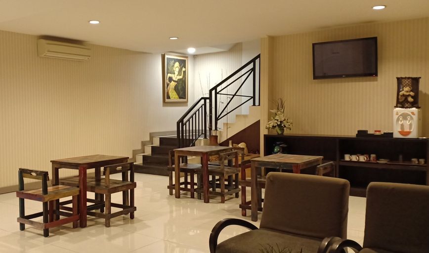 Hello Hotel Dekat UNDIP Semarang, Semarang