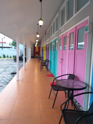 Exterior & Views 23