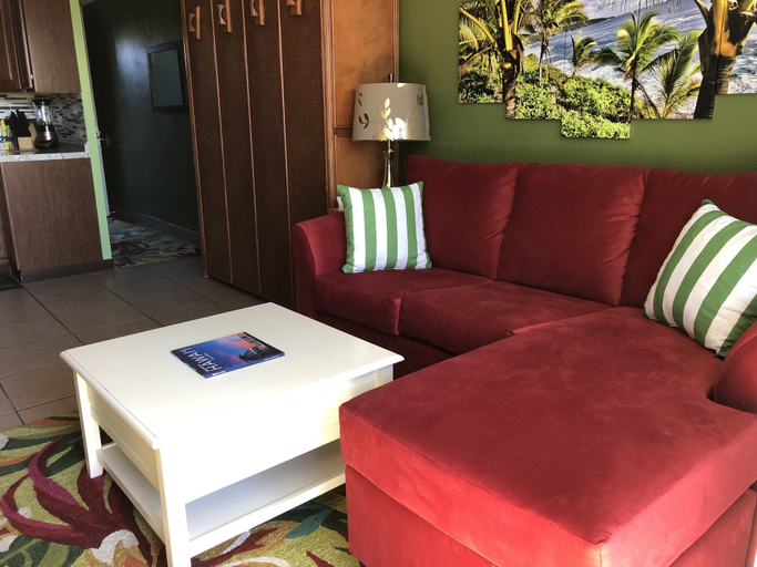 Others 5, Oceanfront Remodeled Studio Condo, Hawaii