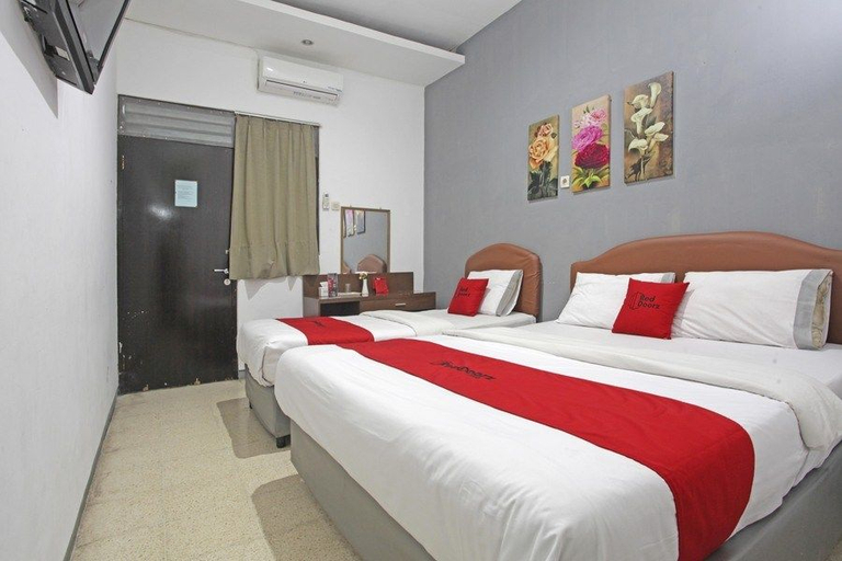 Bedroom 4, RedDoorz @ Soekarno Hatta 2, Malang