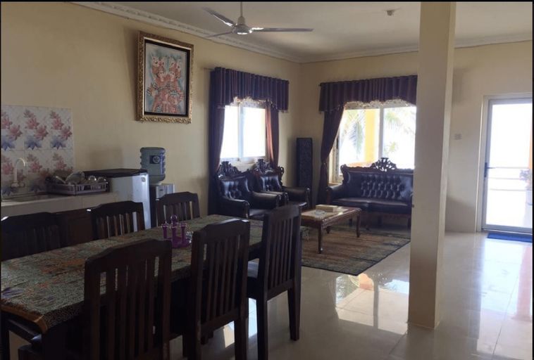 Villa Mila Tepi Pantai Karang Hawu, Sukabumi