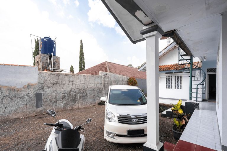 RedDoorz Syariah near RSUD Cimacan, Bogor