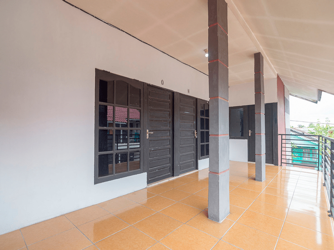 OYO 2187 Hm Guest House, Pontianak
