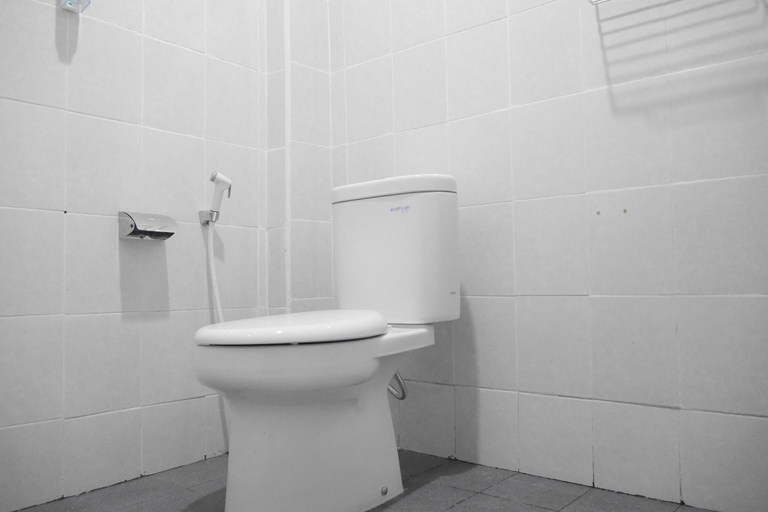 Bathroom 4, Audi Inn Hotel, Belitung
