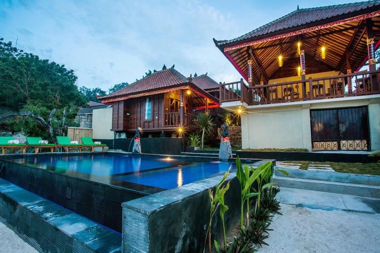 The Kubu 221 Ceningan, Klungkung