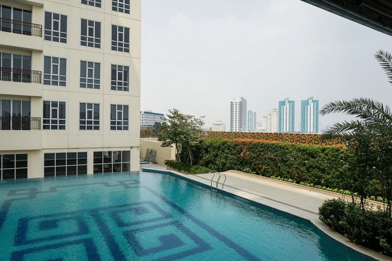 Sport & Beauty 3, Fabulous 2BR Lucky Tower Apartment By Travelio, West Jakarta