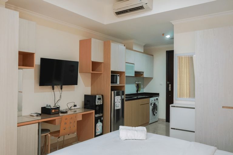 Stunning Studio Room at Menteng Park Apartment By Travelio, Central Jakarta