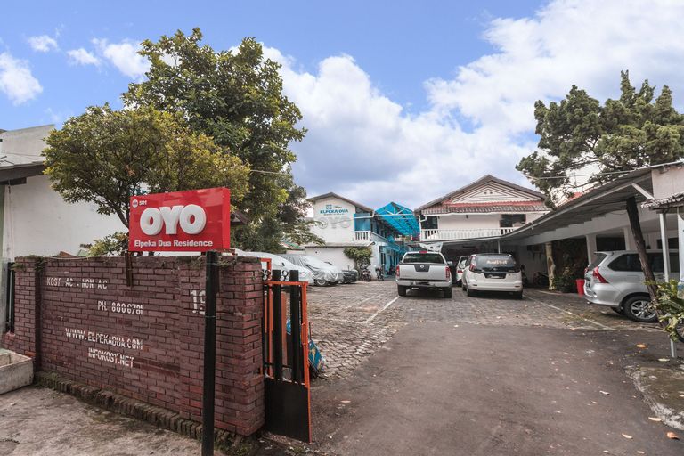 OYO 501 Elpeka Dua Residence, East Jakarta