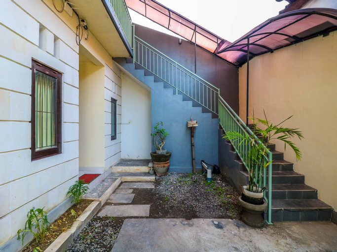 Others 5, OYO 2178 Merthan House, Badung