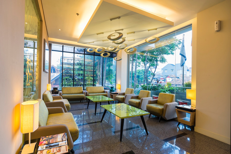 Royal City Hotel Tomang Jakarta, Central Jakarta