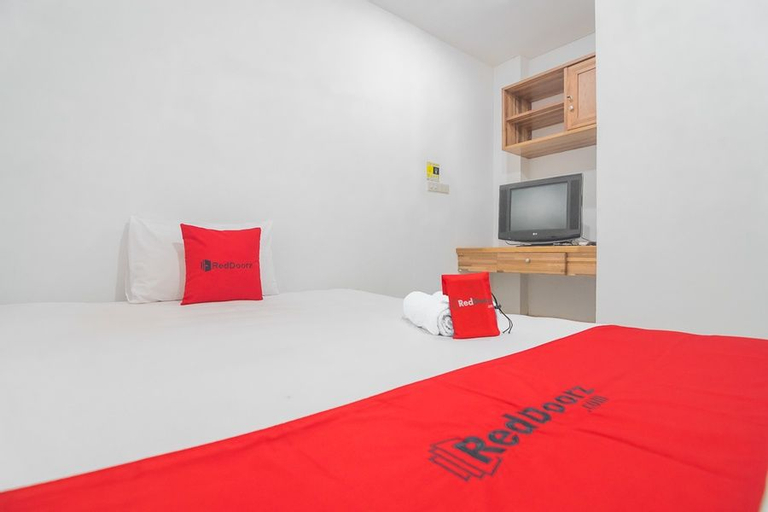 RedDoorz near Gajah Mada Pontianak, Pontianak