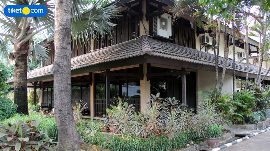 C One Hotel Pulomas, East Jakarta