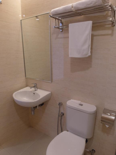 Bathroom 4, Metro Hotel @ KL Sentral, Kuala Lumpur