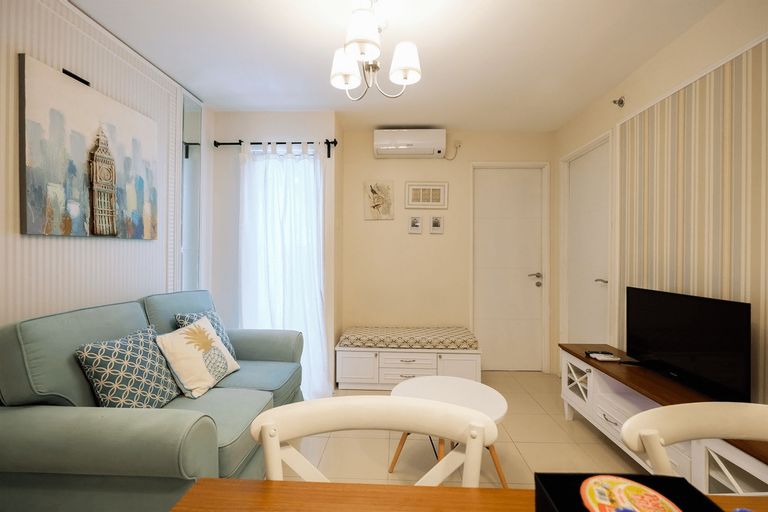 Easy Access to The Mall and Exclusive 2BR Bassura City Apartment By Travelio, East Jakarta