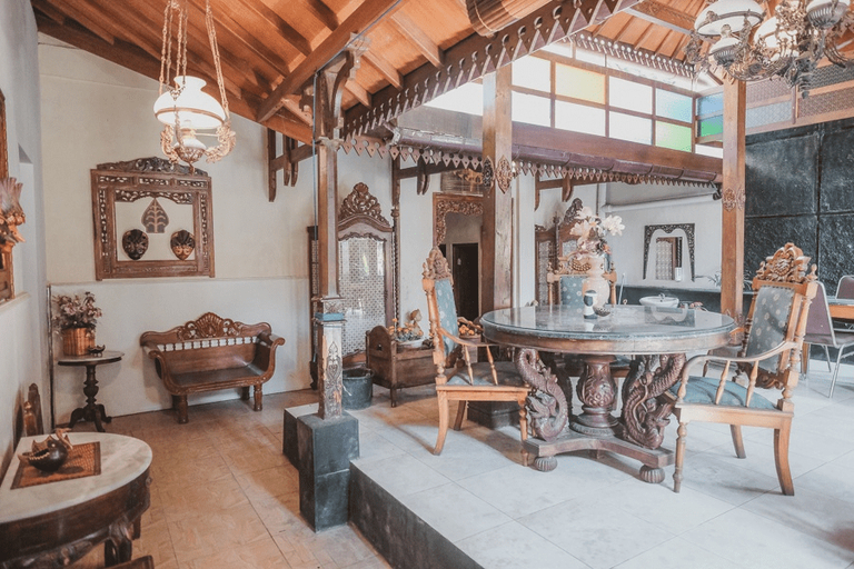 Public Area 5, RedDoorz near Galeria Mall 2, Yogyakarta