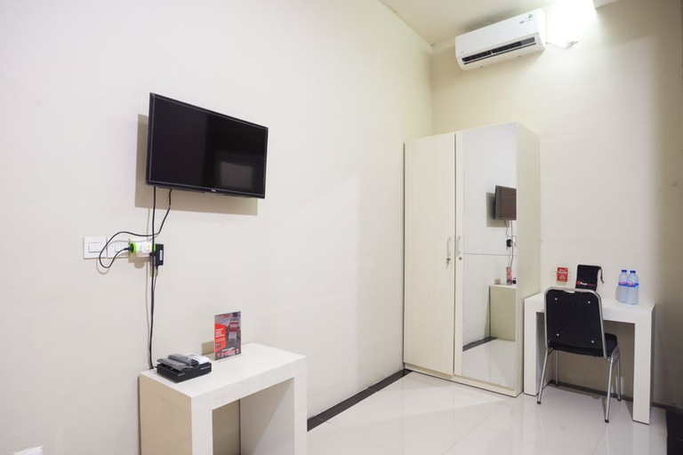 Others 5, RedDoorz near IPB Dramaga Bogor, Bogor