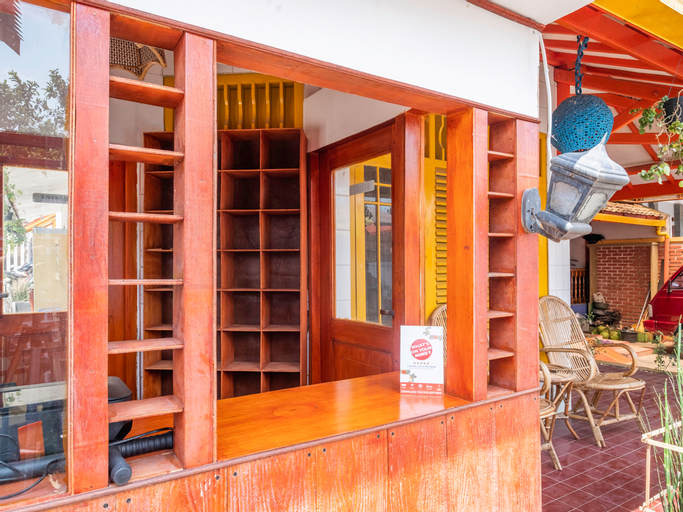 Public Area 3, OYO 1541 Puri Cikole Asri, Bandung